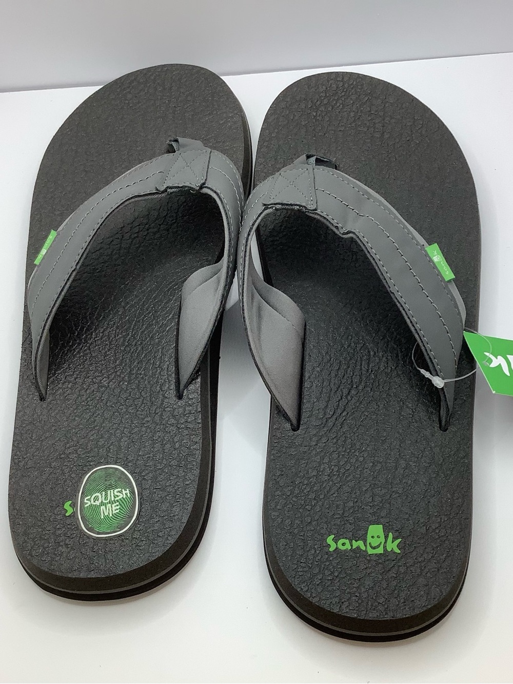 Sanuk Men’s Beer Cozy 2 Black Footbed Charcoal Straps Flip Flops